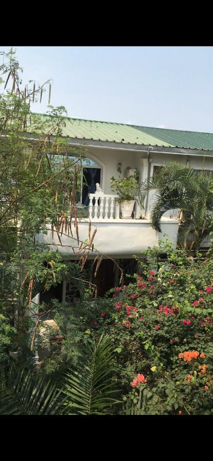 Residence Archange Pointe Noire Exterior photo