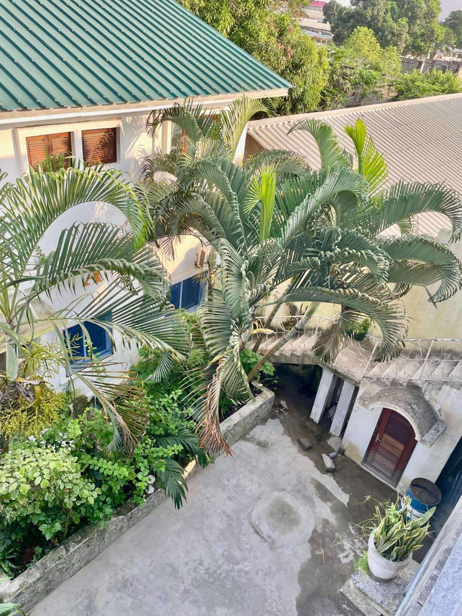 Residence Archange Pointe Noire Exterior photo