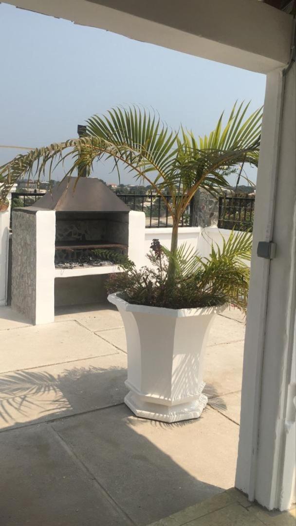 Residence Archange Pointe Noire Exterior photo